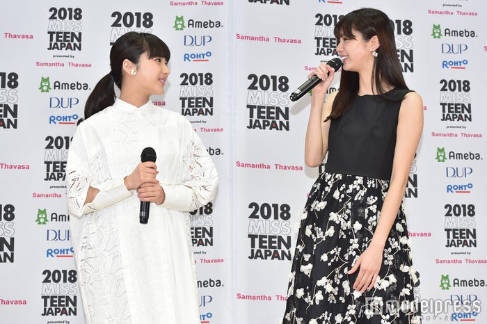 平祐奈、新川優愛(C)モデルプレス