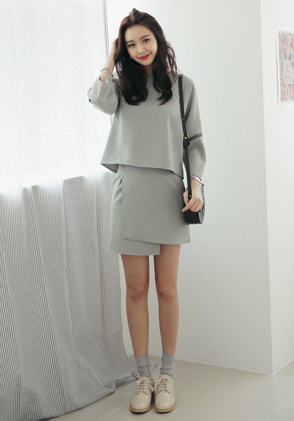 <DHOLIC オリジナル>ラップテイストHラインミニスカート・全3色「DHOLIC」2,646円（税込）／画像提供：DHOLIC