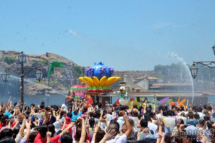 ディズニー・サマーフェスティバル「ミニーのトロピカルスプラッシュ」