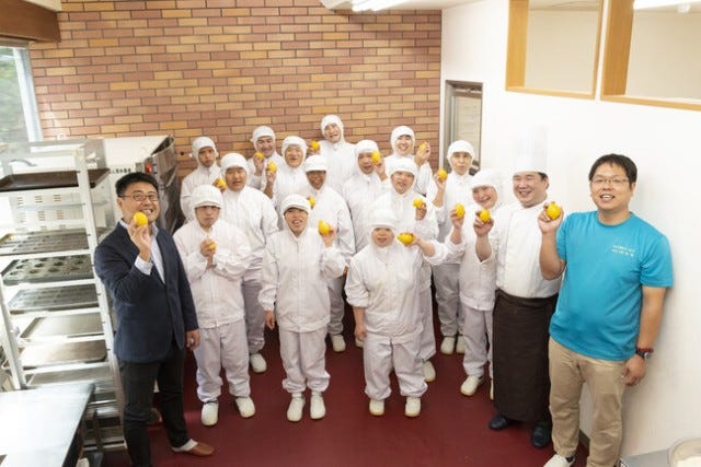 和歌山に「スーパーすっぱい」レモンケーキ専門店がオープン