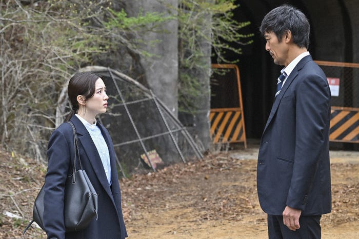 永野芽郁、阿部寛「キャスター」第8話(C)TBS