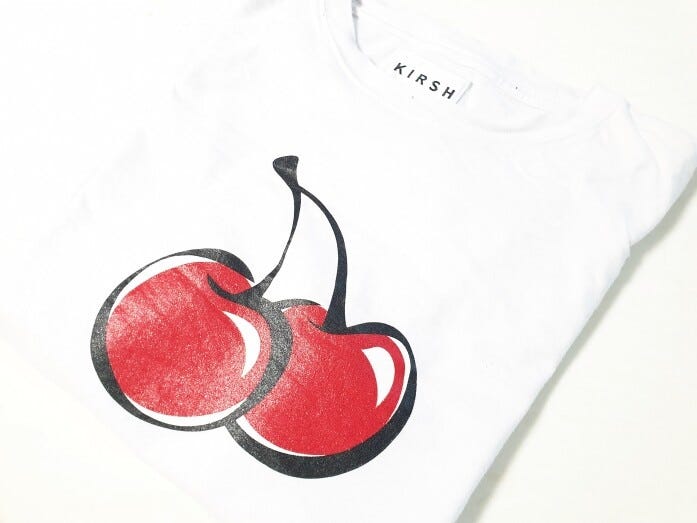 KIRSHで人気のチェリーラインのTシャツ。このモチーフがオシャレの証!