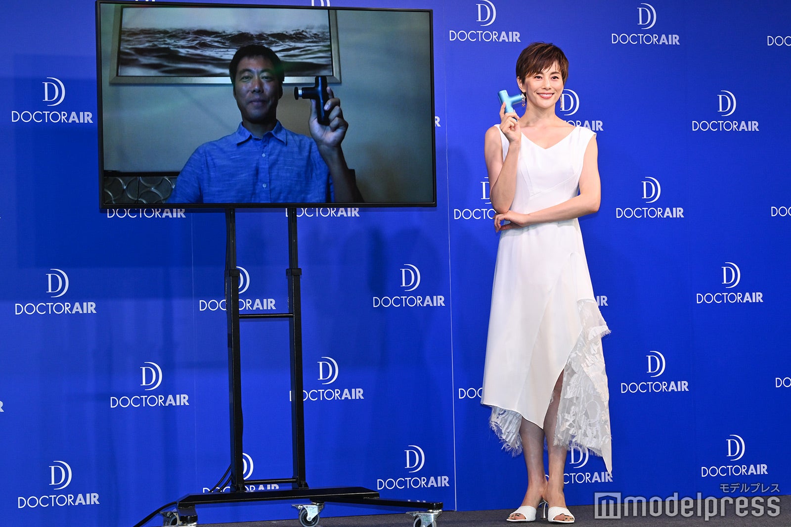 上原浩治（モニター）、米倉涼子（C）モデルプレス