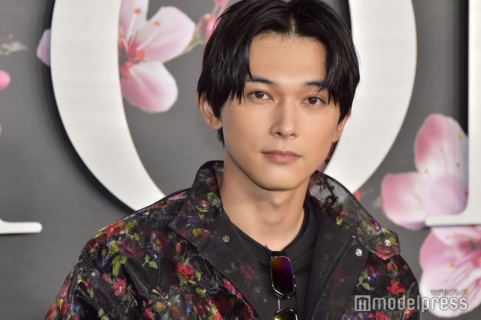 吉沢亮(C)モデルプレス