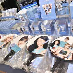 『LE SSERAFIM FAN MEETING ‘FEARNADA’ 2024 S/S - JAPAN POP-UP STORE』(P)&(C)SOURCE MUSIC