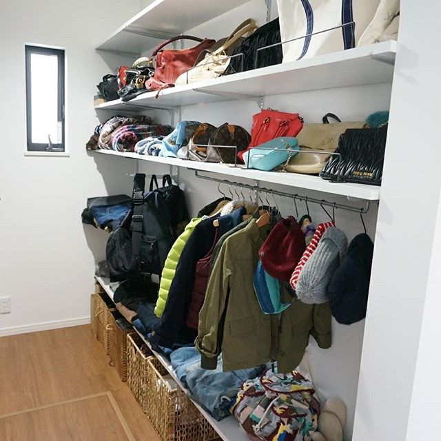 クローゼットは上段までムダなく使おう 100均グッズでできる収納アイデア集 モデルプレス