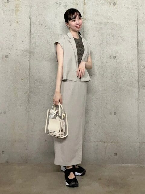 淡色コーデ　夏