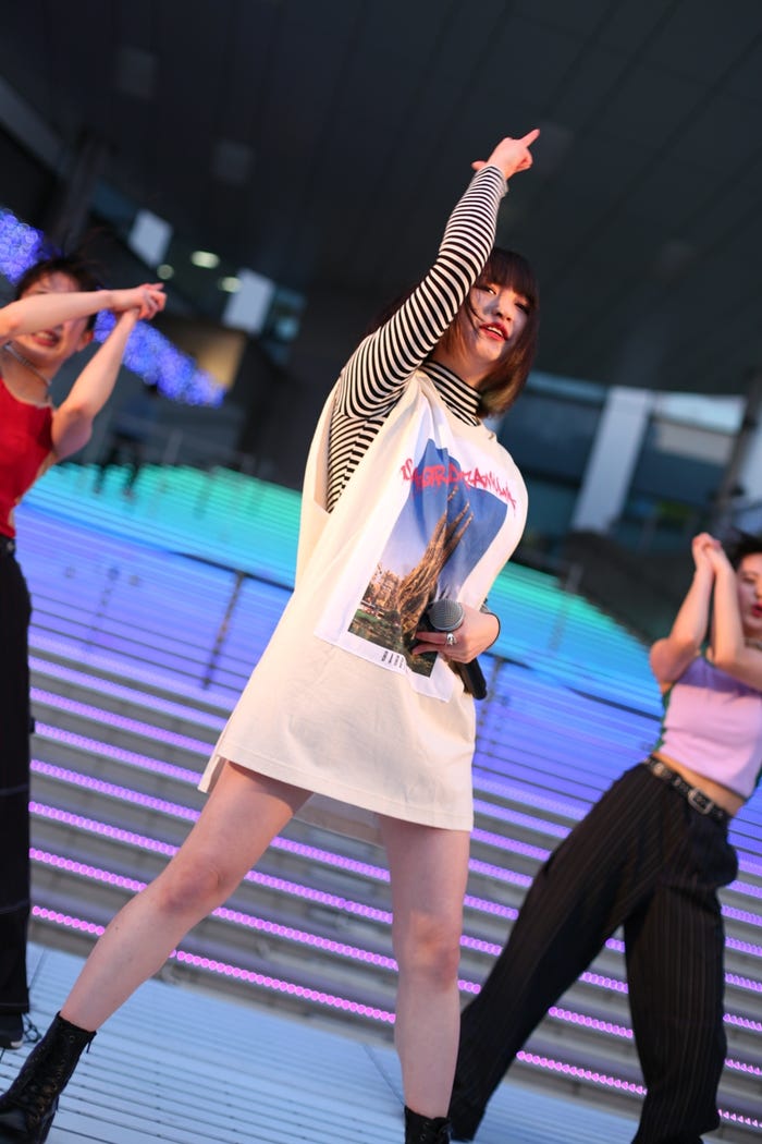 吉田凜音のパフォーマンス (提供写真)