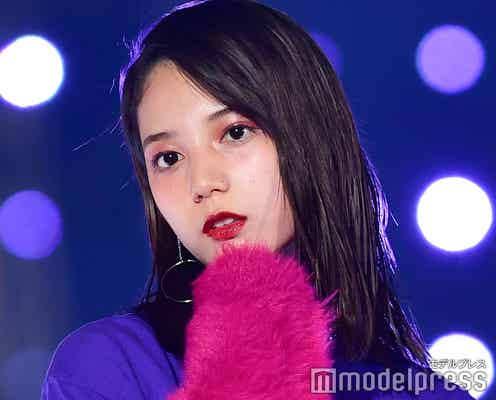 けやき坂46小坂菜緒、TGC初ランウェイ ビビッドコーデが似合いすぎ<TGC2018A/W>