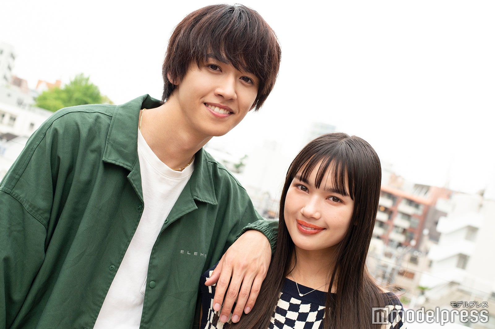 高橋聖那、新井舞良（C）モデルプレス