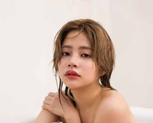 lol・hibiki、初写真集発表“お風呂でのセクシーショット”披露<Solaris>