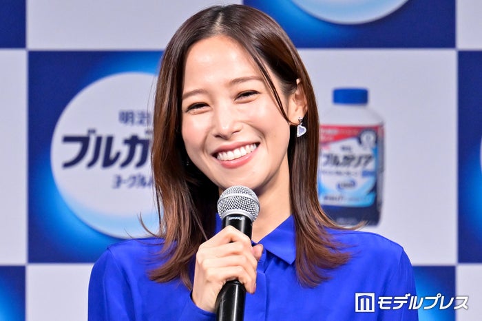 鷲見玲奈、娘とのトレーニング姿公開「微笑ましい」「ストイック」の声