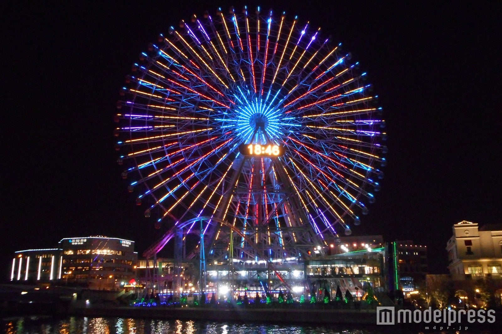 観覧車全体がアートのキャンバスに／画像提供：泉陽興業