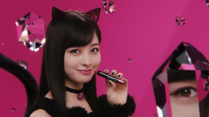 橋本環奈 魅惑の 黒猫カンナ に変身 クチビルだけじゃたりないの モデルプレス