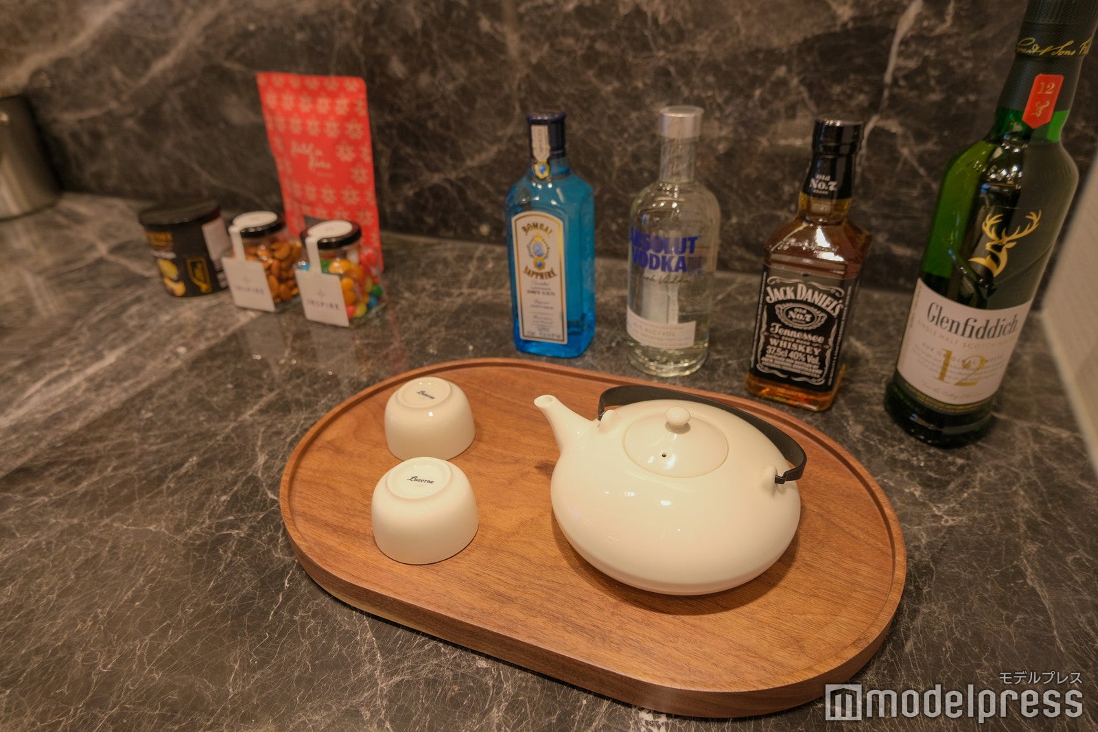 サンタワー・サンスイート（C）モデルプレス