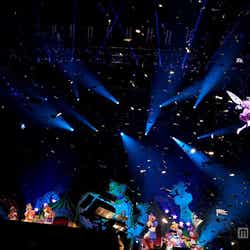 きゃりーぱみゅぱみゅが開催した「ドキドキワクワクぱみゅぱみゅレボリューションランド 2012」のライブ画像