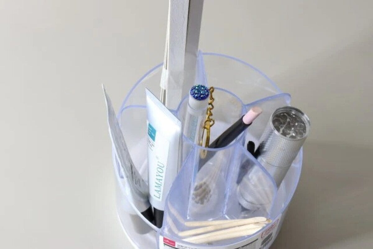 ダイソー　回転式ペン立て　使用例　ネイル用品