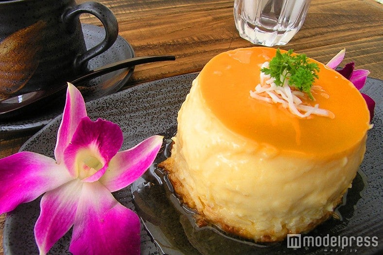 ココナッツフランケーキ（ドリンク付き）
900円／画像提供：浜辺のTipiCafe