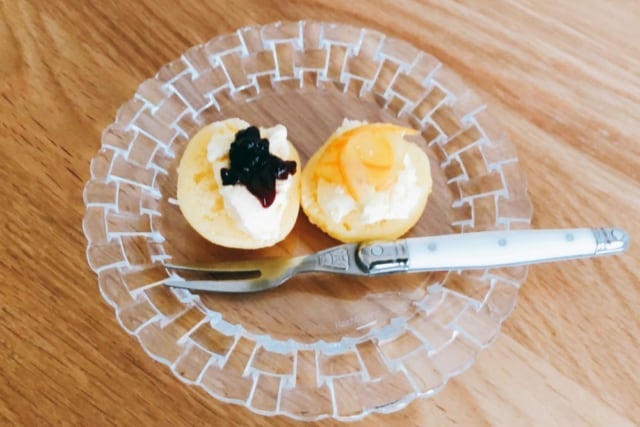 成城石井のたまごぱんにアイスサンドしたもの