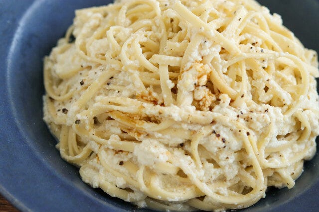 味変としてしょうゆをかける