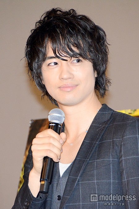 斎藤工 犬に育てられました 幼少期を明かす モデルプレス