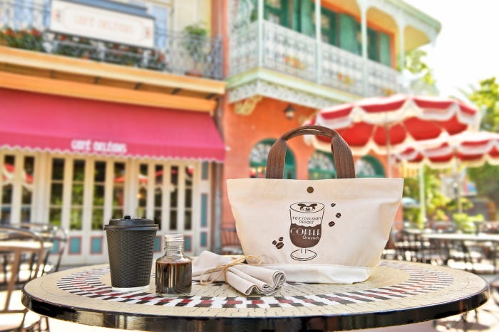 トートバッグ3,900円(C)Disney