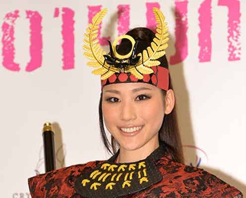ミス・ユニバース日本代表、世界に挑む“甲冑姿”お披露目