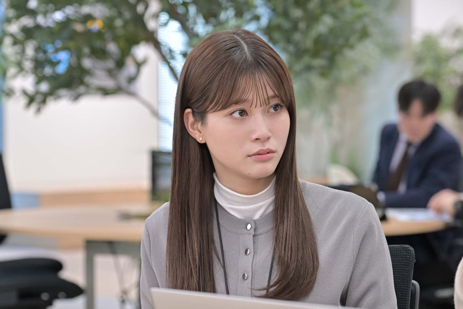 生見愛瑠「くるり～誰が私と恋をした？～」より（C）TBS