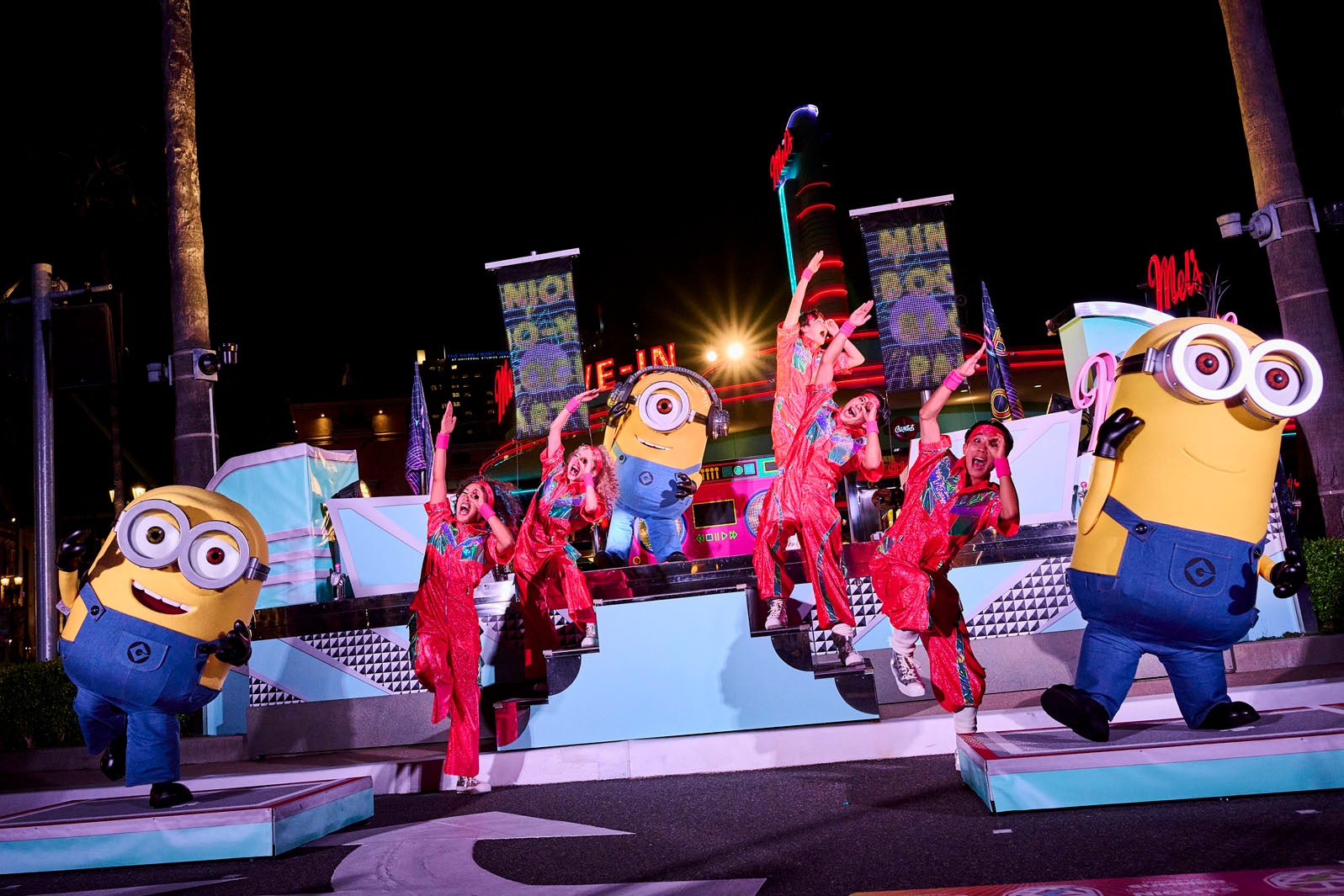 「ミニオン BOO-YA ブロックパーティ」／MINIONS TM &（C）2026 Universal Studios.