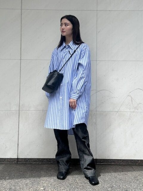 デニム　コーデ　秋　夏