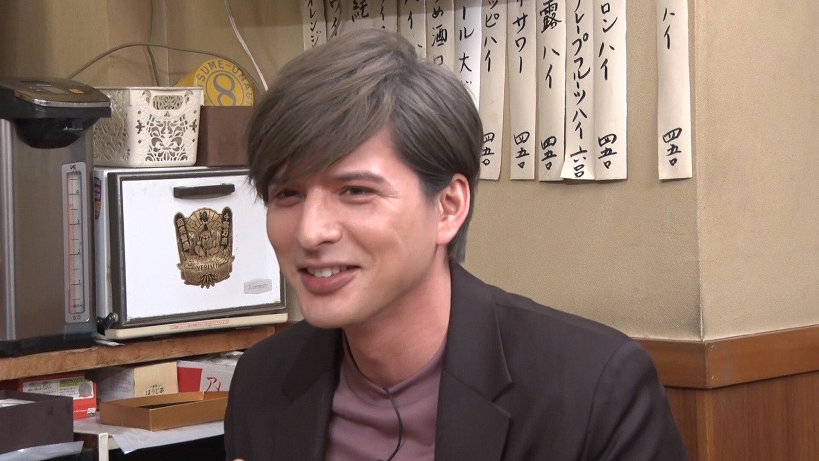 城田優、意外な恋愛事情を母親が暴露　実兄とテレビ出演