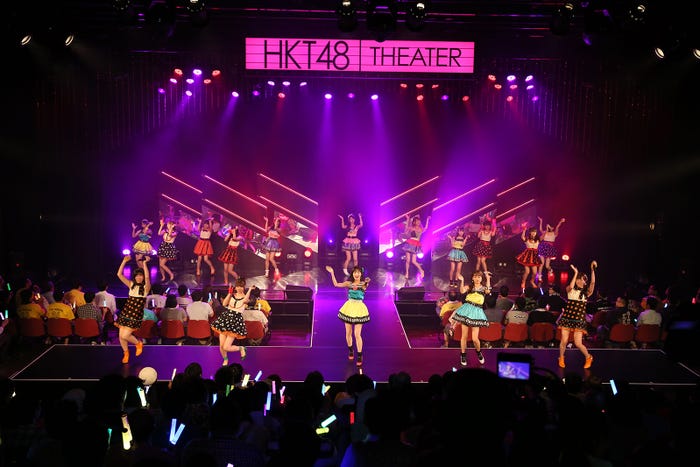 HKT48 ひまわり組+AKB48 チーム B「ただいま 恋愛中」公演(C)AKS