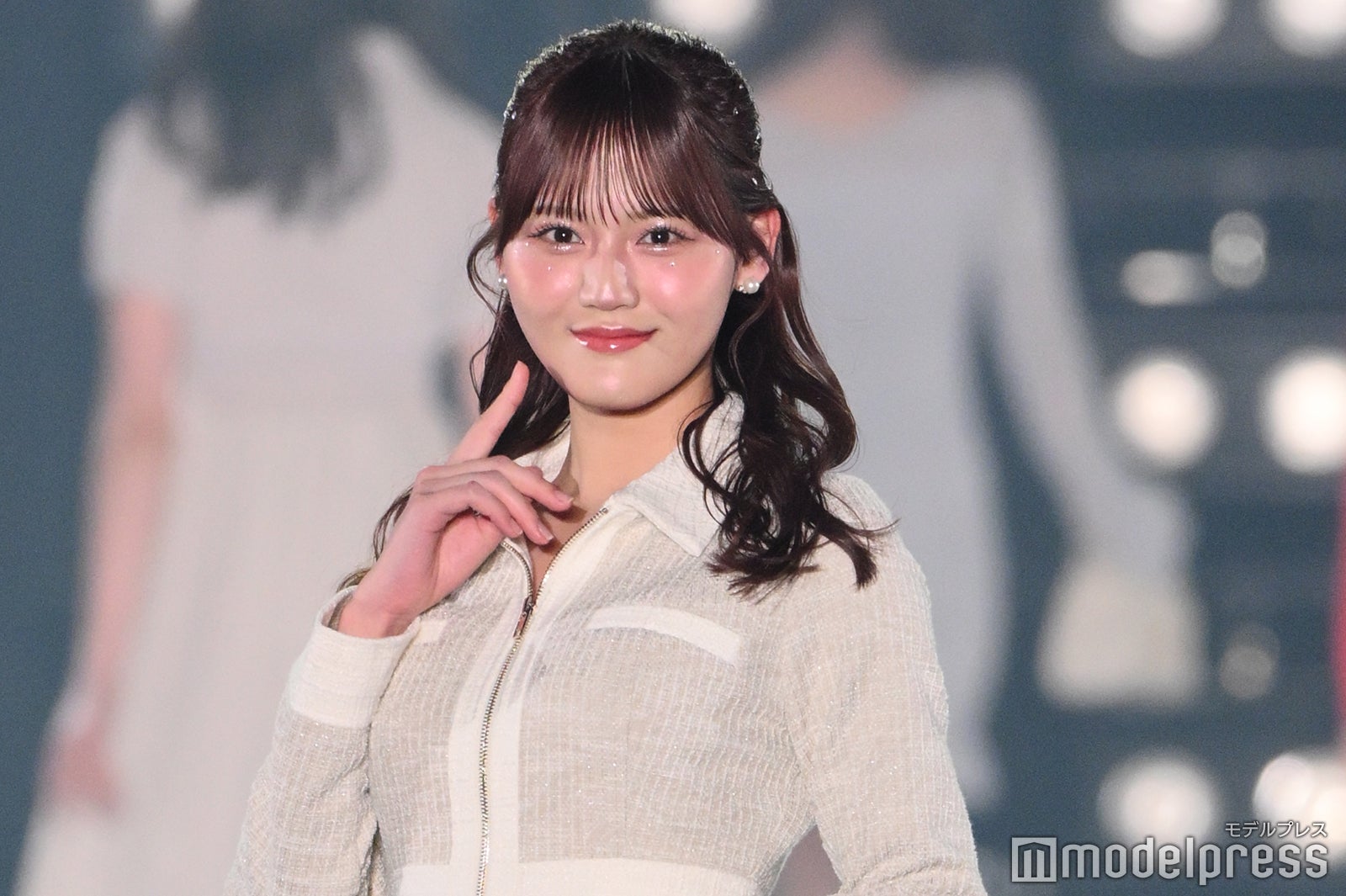 イコラブ 手遅れ 佐々木舞香 高松瞳 髙松瞳 生写真 赤背景 イコラブ 生写真 髙松瞳（高松瞳） - メルカリ