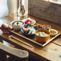 女性のリピーター続出!“本当に体にいい”料理しか出ないごはん屋さんとは