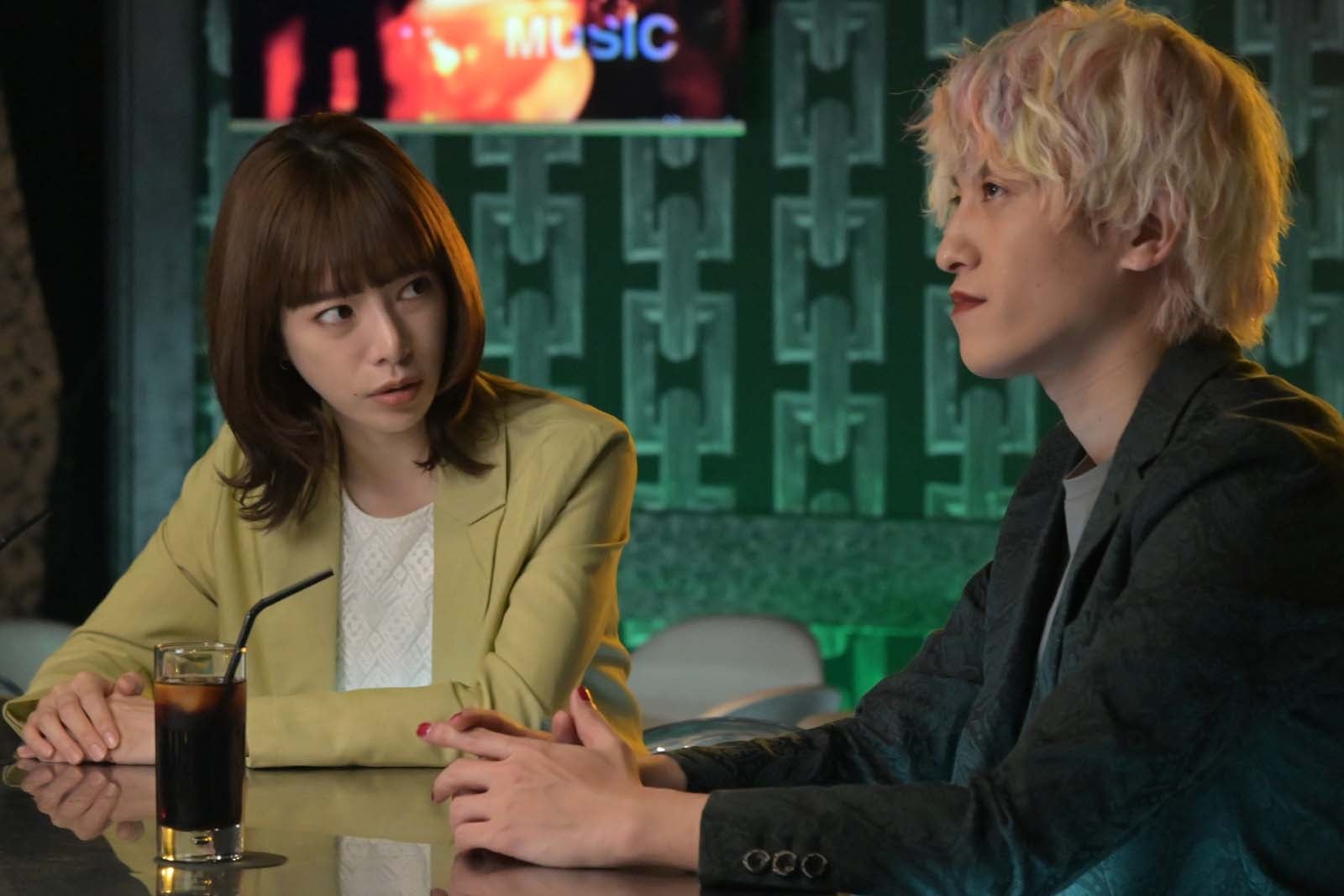 桜井ユキ、兼近大樹「ホスト相続しちゃいました」第10話より（C）カンテレ