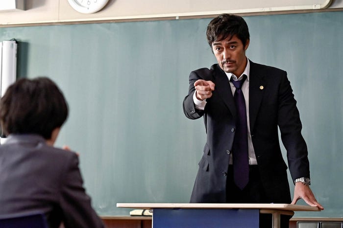 平手友梨奈、阿部寛「ドラゴン桜」第4話より(C)TBS