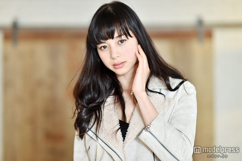 圧倒的美貌の中条あやみとは？素顔に迫る＜私服連載Vol.1