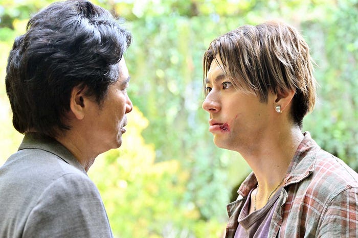 萩原聖人、山田裕貴「ペンディングトレイン―8時23分、明日 君と」第6話より(C)TBS