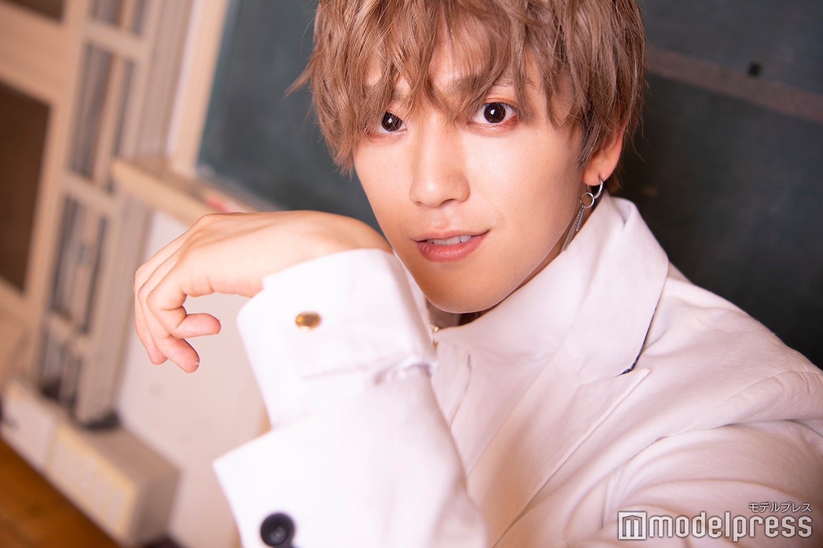 草地稜之（C）モデルプレス