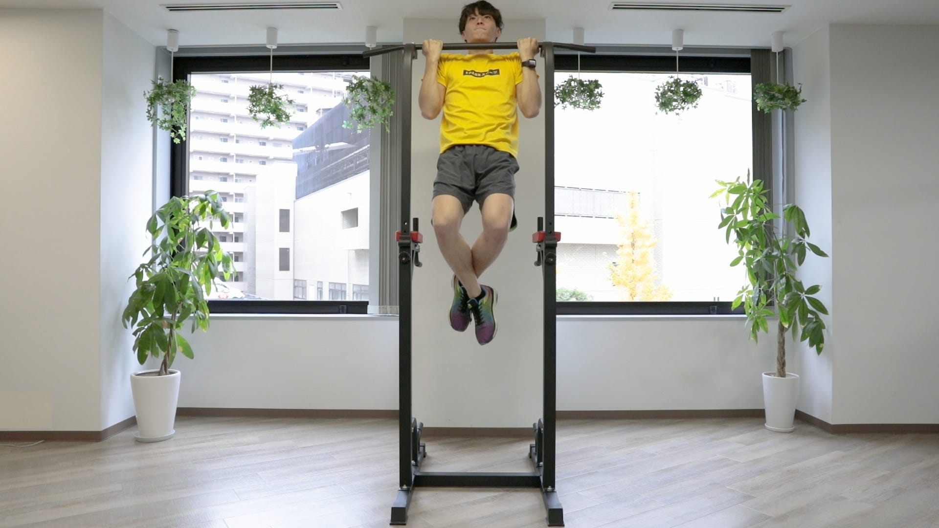 カラダを持ち上げている図