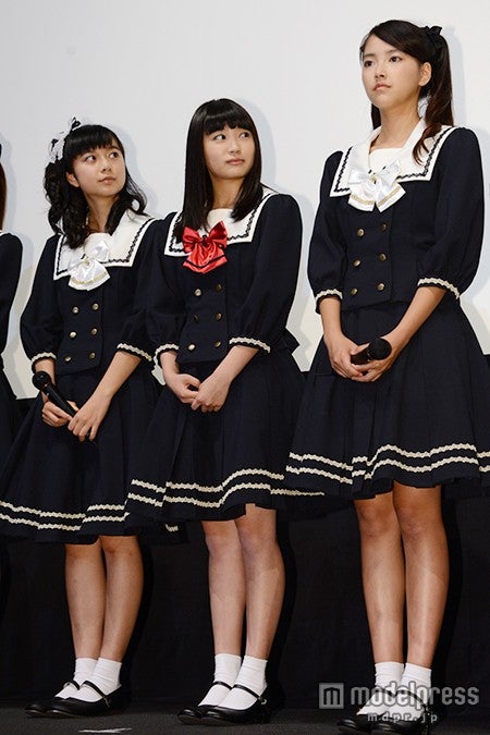 （左から）上白石萌歌、柏木ひなた、竹富聖花