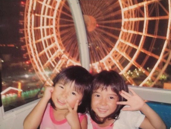 上白石萌歌、姉・萌音との幼少期ショット公開 「可愛すぎる」と反響