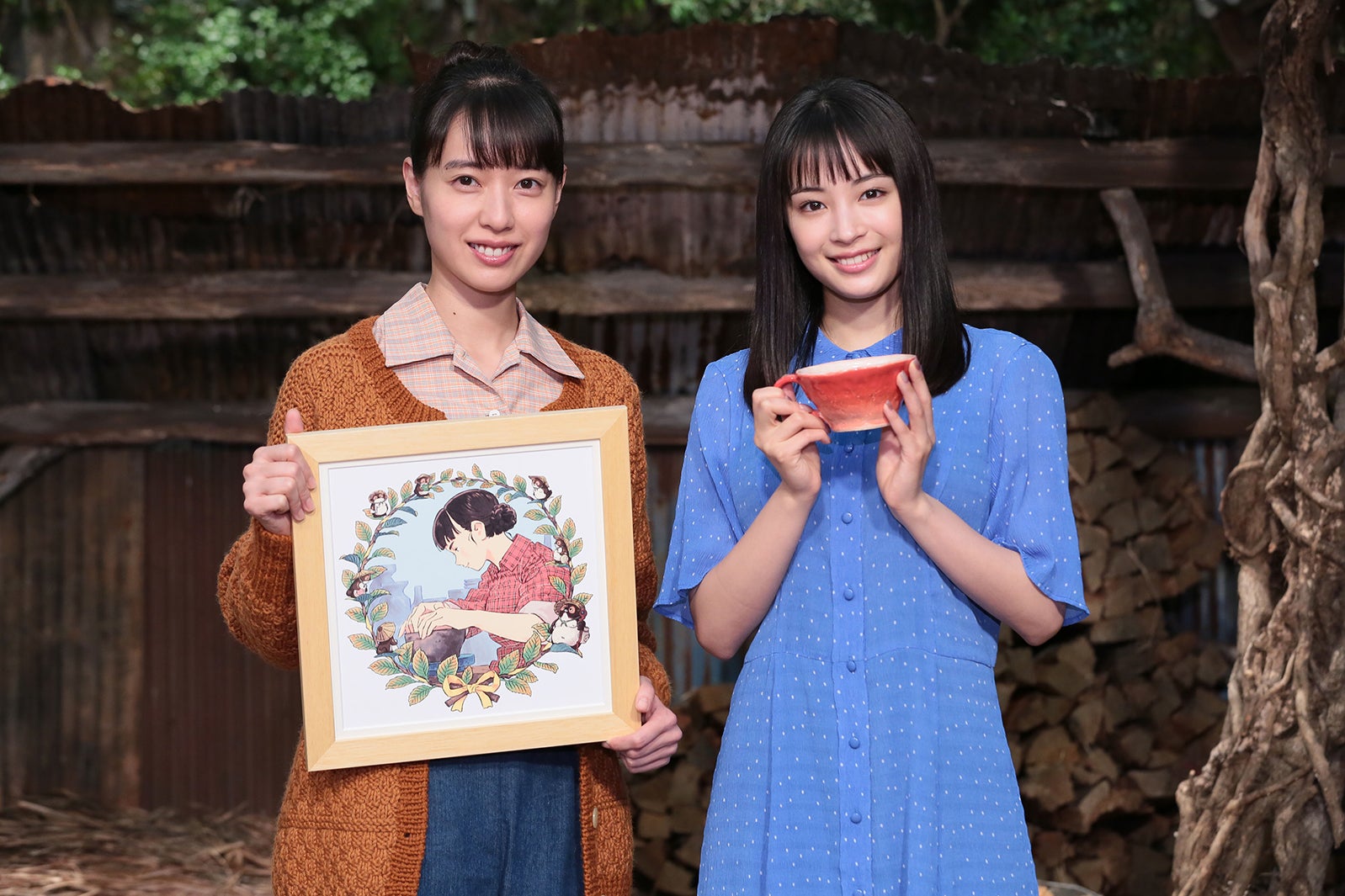 広瀬すずから戸田恵梨香へ“朝ドラヒロイン”バトンタッチ プレゼントに感激