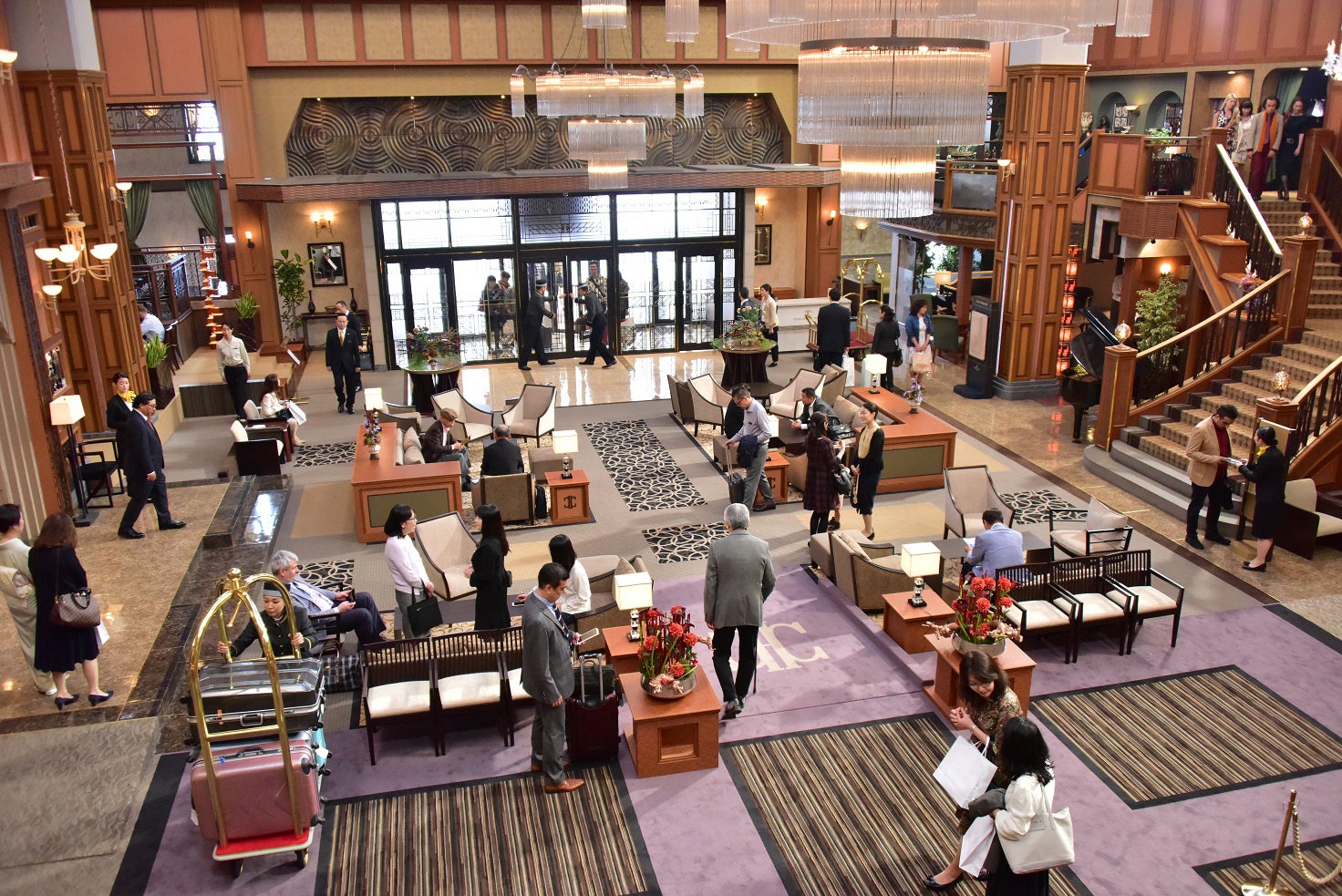 （C）2019映画「マスカレード・ホテル」製作委員会　（C）東野圭吾／集英社