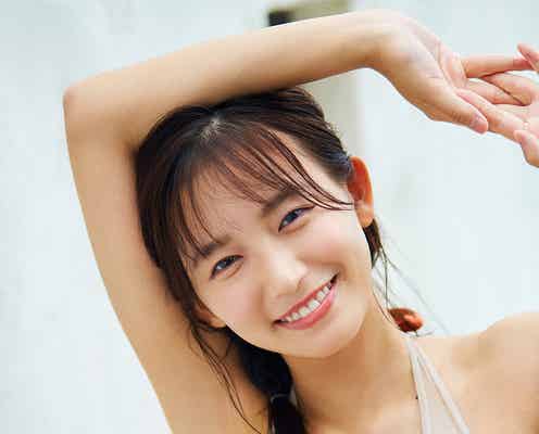 志田音々、美バスト弾ける水着姿 気鋭の映像作家が撮影