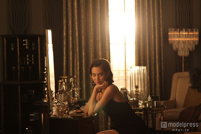 水原希子／新CMメイキングカットより