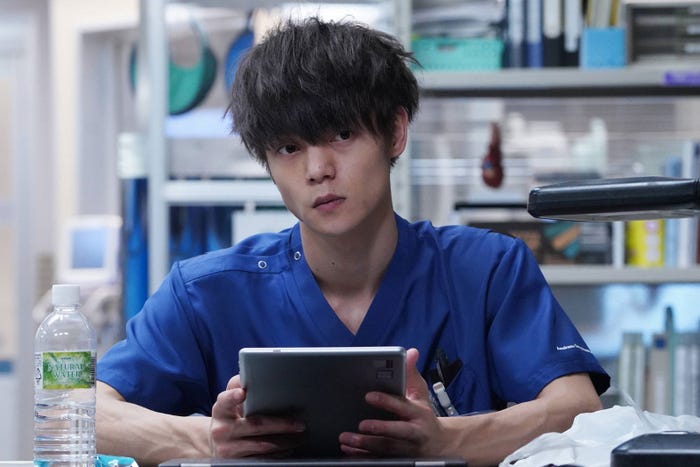 窪田正孝/「ラジエーションハウス~放射線科の診断レポート~」第5話より(C)フジテレビ