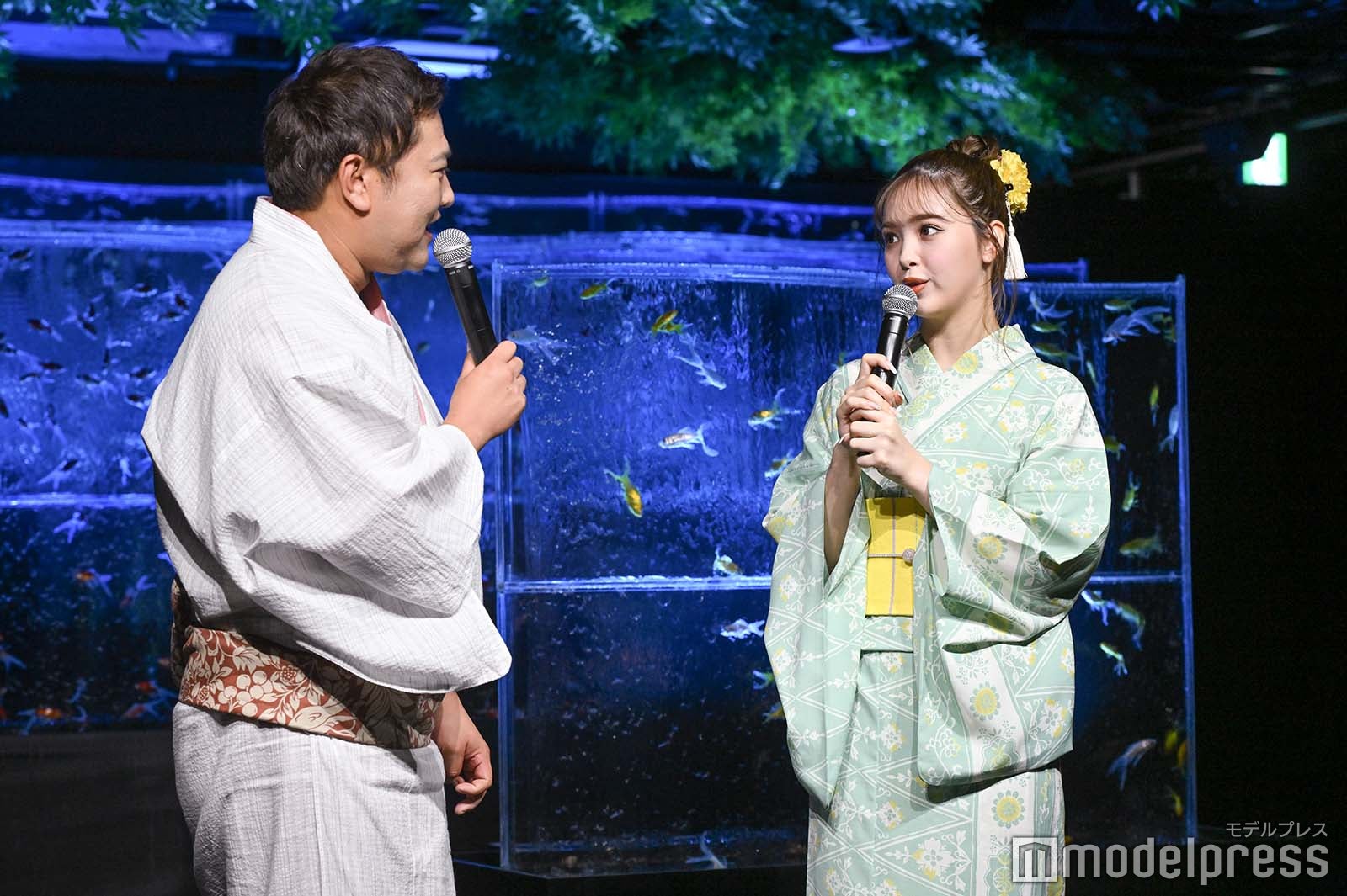 とにかく明るい安村、藤田ニコル（C）モデルプレス