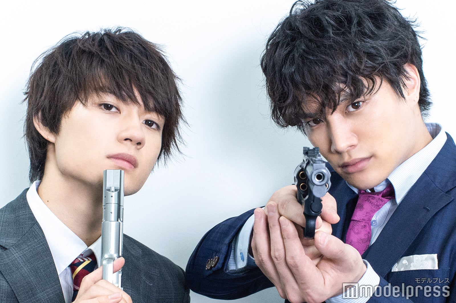 鈴木伸之＆佐野勇斗、クールな“さぼりエピソード”告白　初共演で意気投合＜「俺たちはあぶなくない」インタビュー＞