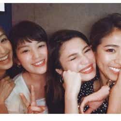 モデルプレス - 「テラハ」島袋聖南&筧美和子&今井華&近藤あや、初期女子メンバー集結にファン歓喜「神メンツ」
